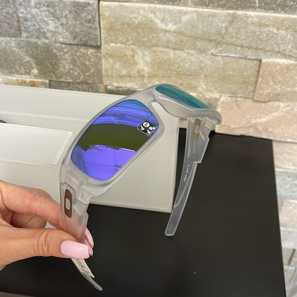 Oakley Crankshaft 60mm Polarized Sunglasses - Picture 13 of 16